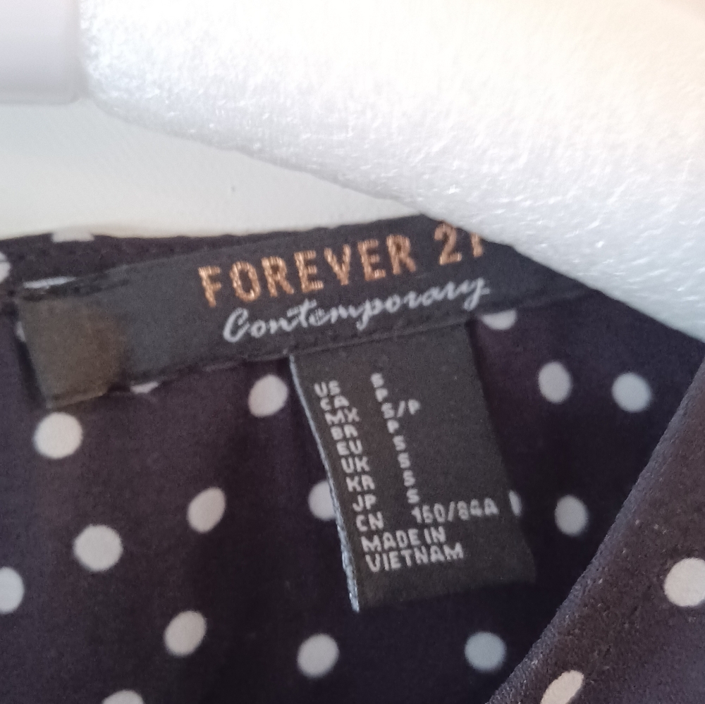Forever 21 Narrow Shouldered Polka Dot Blouse - Picture 8 of 10
